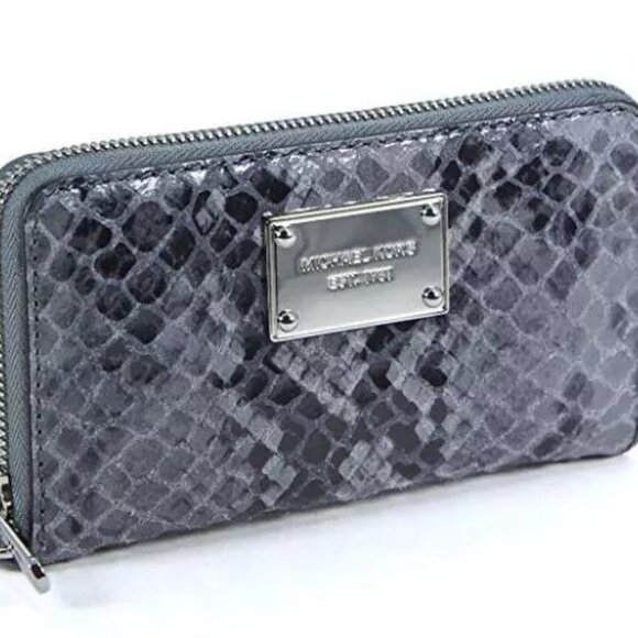 EUC Michael Kors grey snake print wristlet - Picture 1 of 13
